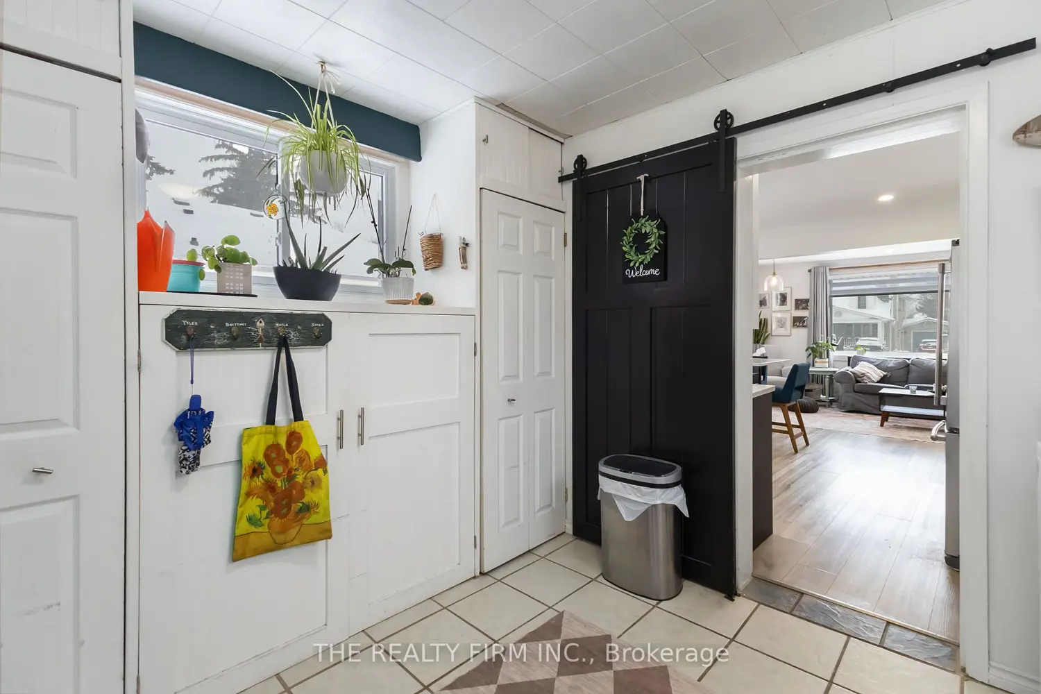 352 Hale Street photo 3