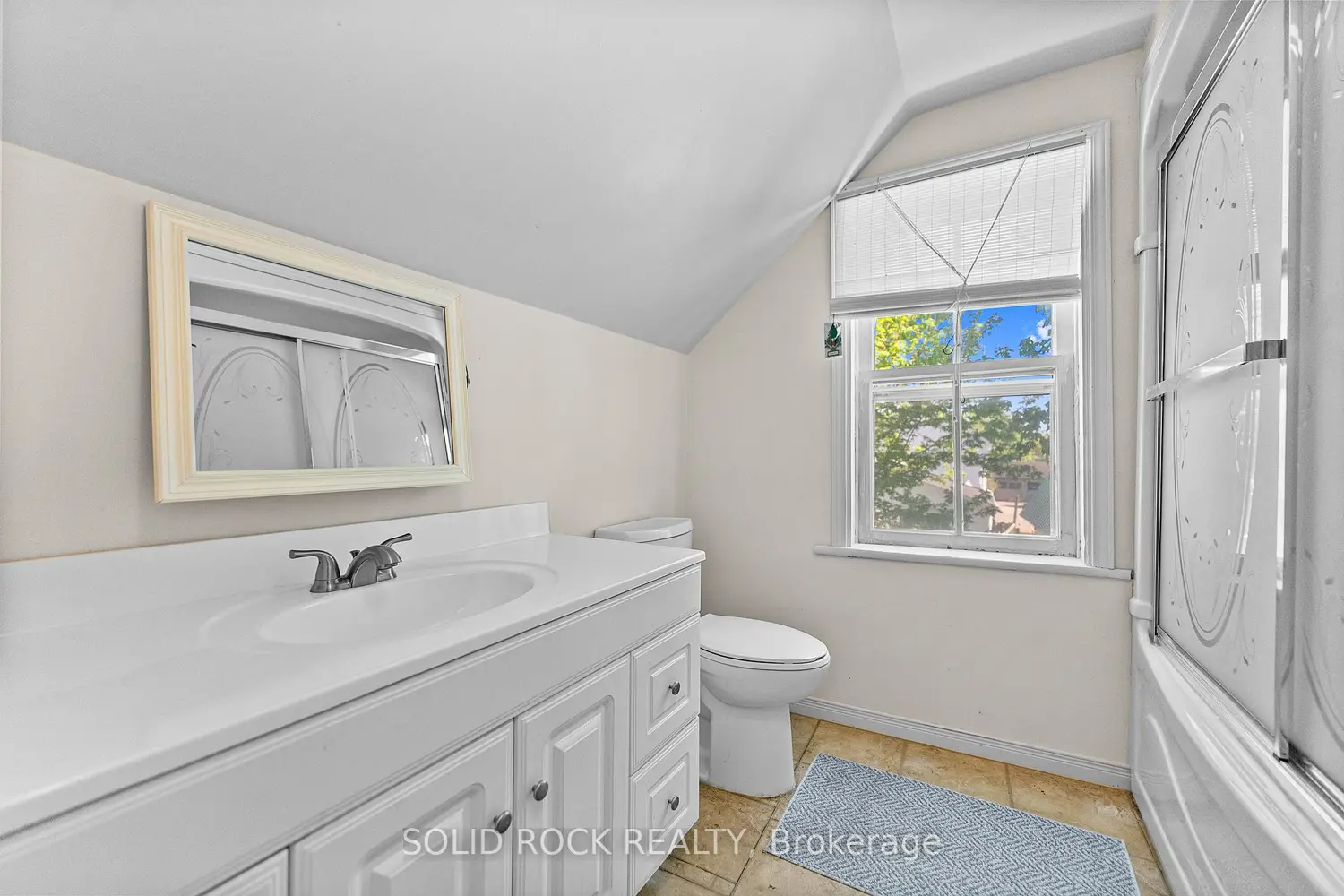Additional image 17 of 38 Hugh Street