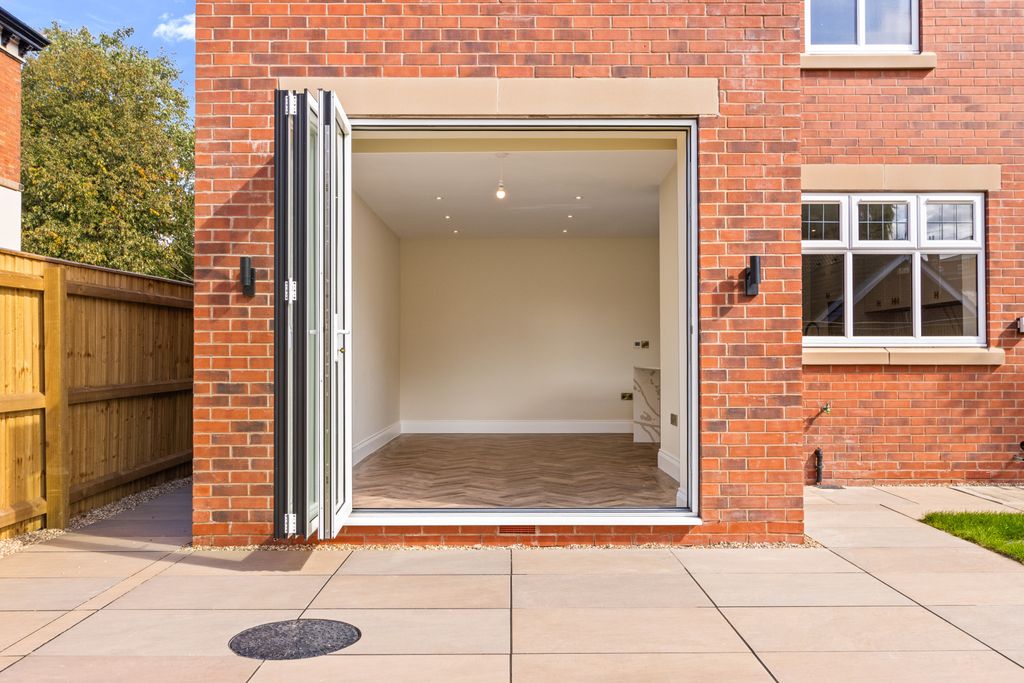Additional image 15 of 4 bed detached house for saleShow Home, The Elms, Abbey Road, Grimsby DN32