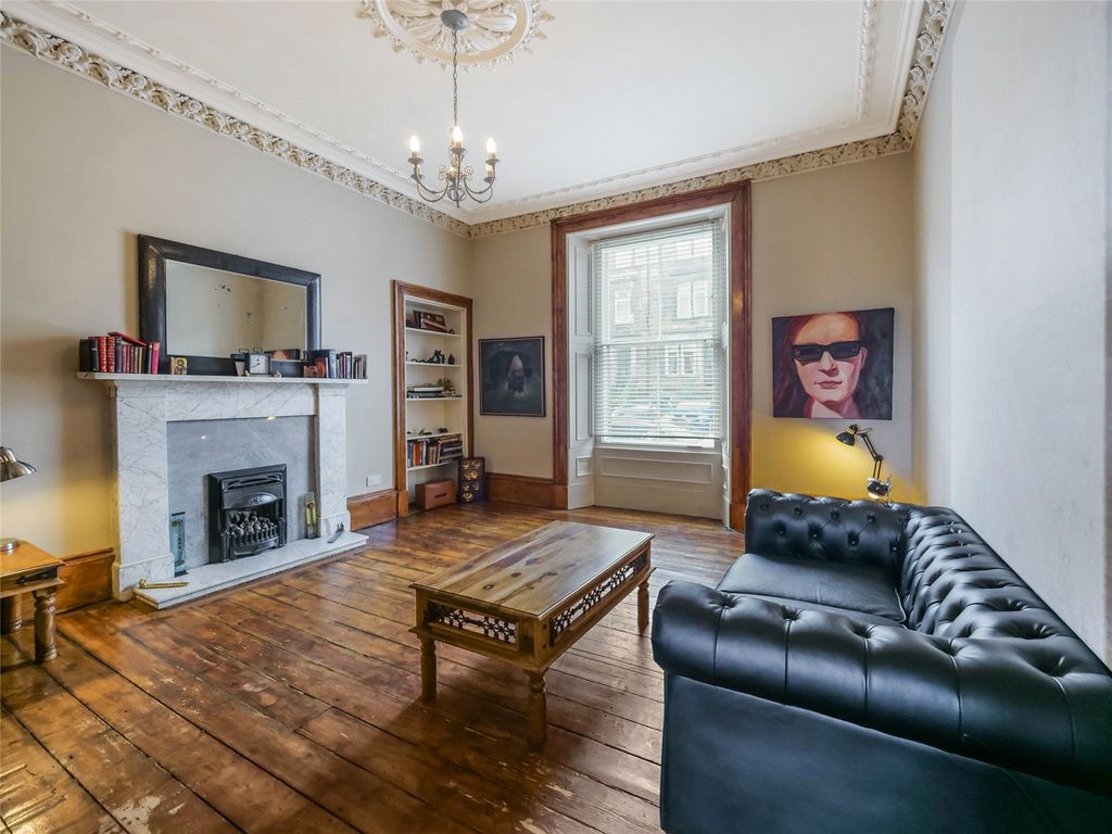 Additional image 2 of 3 bed flat for saleBrisbane Street, Greenock, Inverclyde PA16