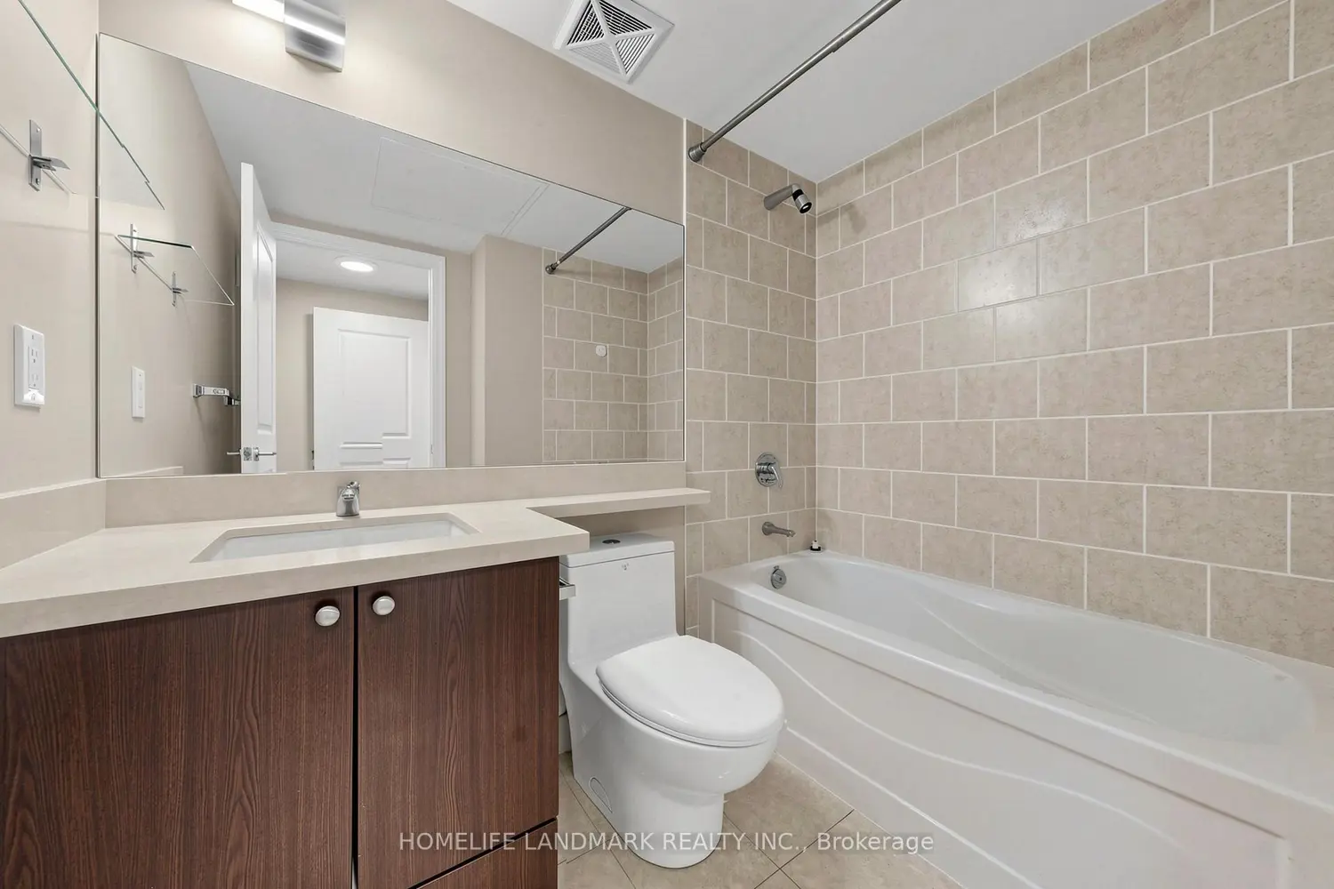 Additional image 13 of 21 Upper Duke Crescent 314B