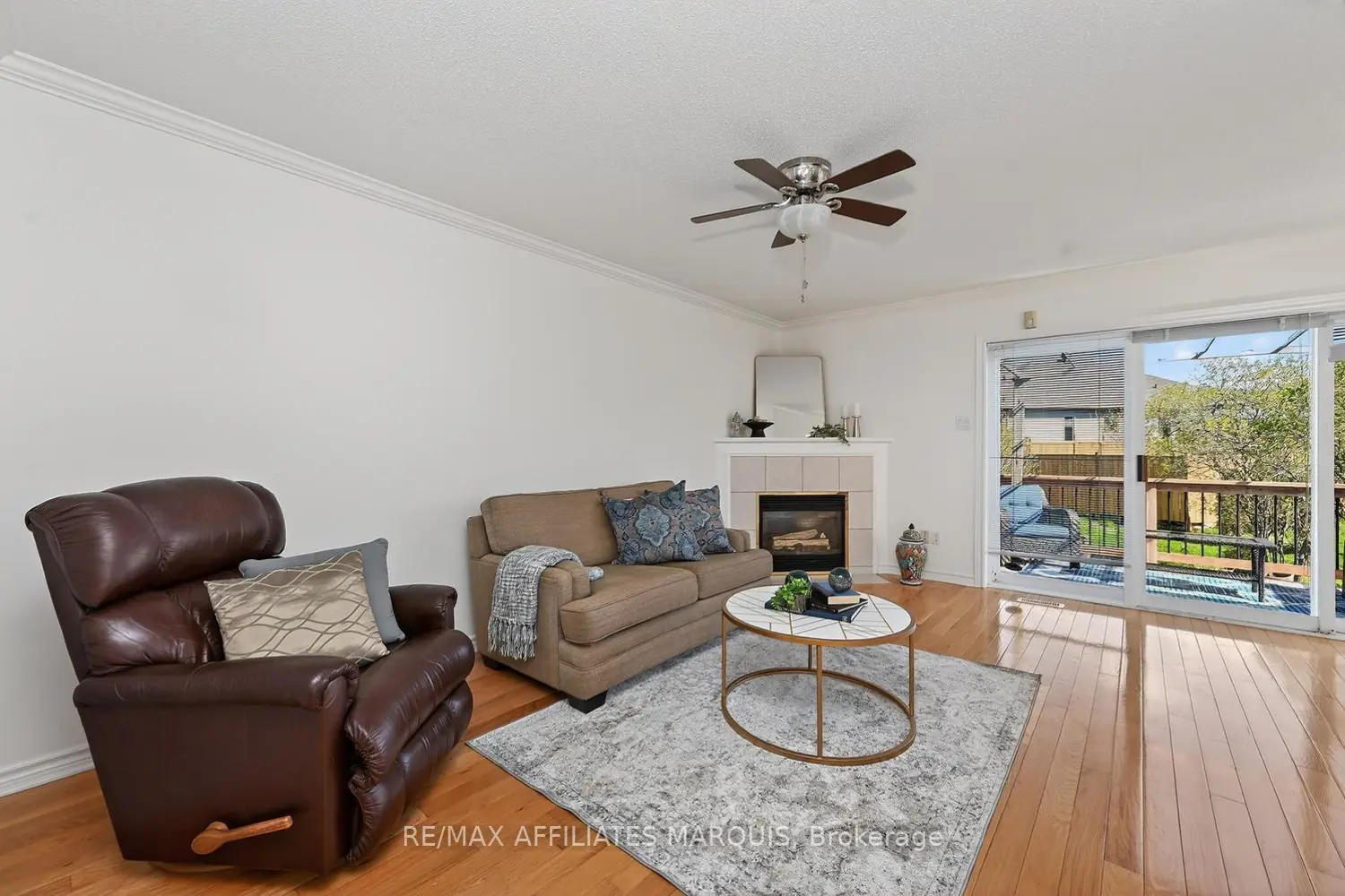 11 Decaria Boulevard photo 5
