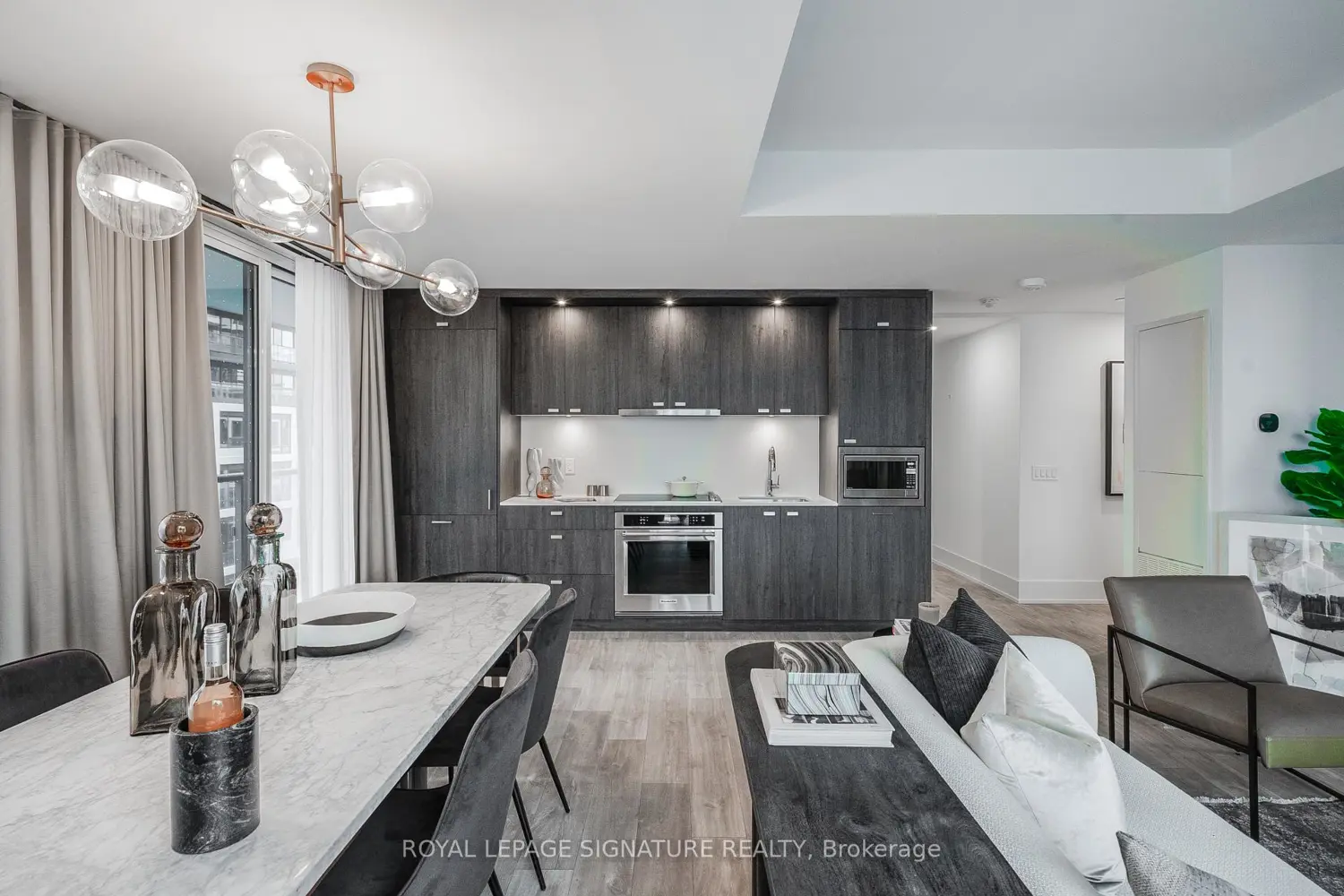 Additional image 2 of 115 Denison Avenue 613