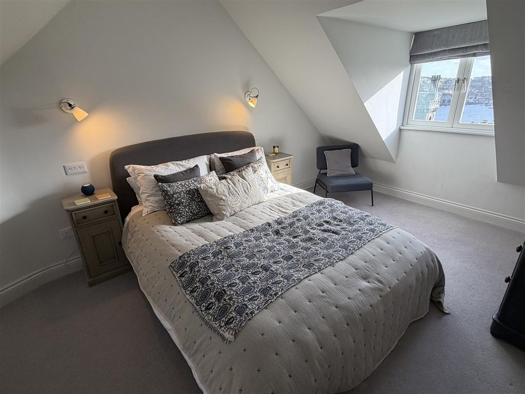 Additional image 9 of 2 bed flat for sale20 Place Road, Fowey PL23