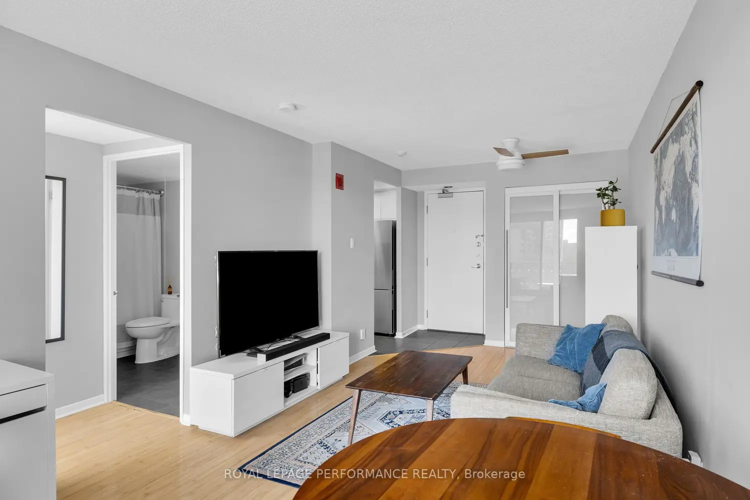 Additional image 9 of 45 Holland Avenue 611