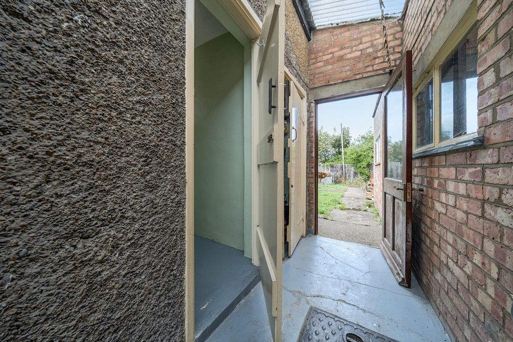 Additional image 21 of 3 bed detached house for saleColyers Lane, Erith DA8