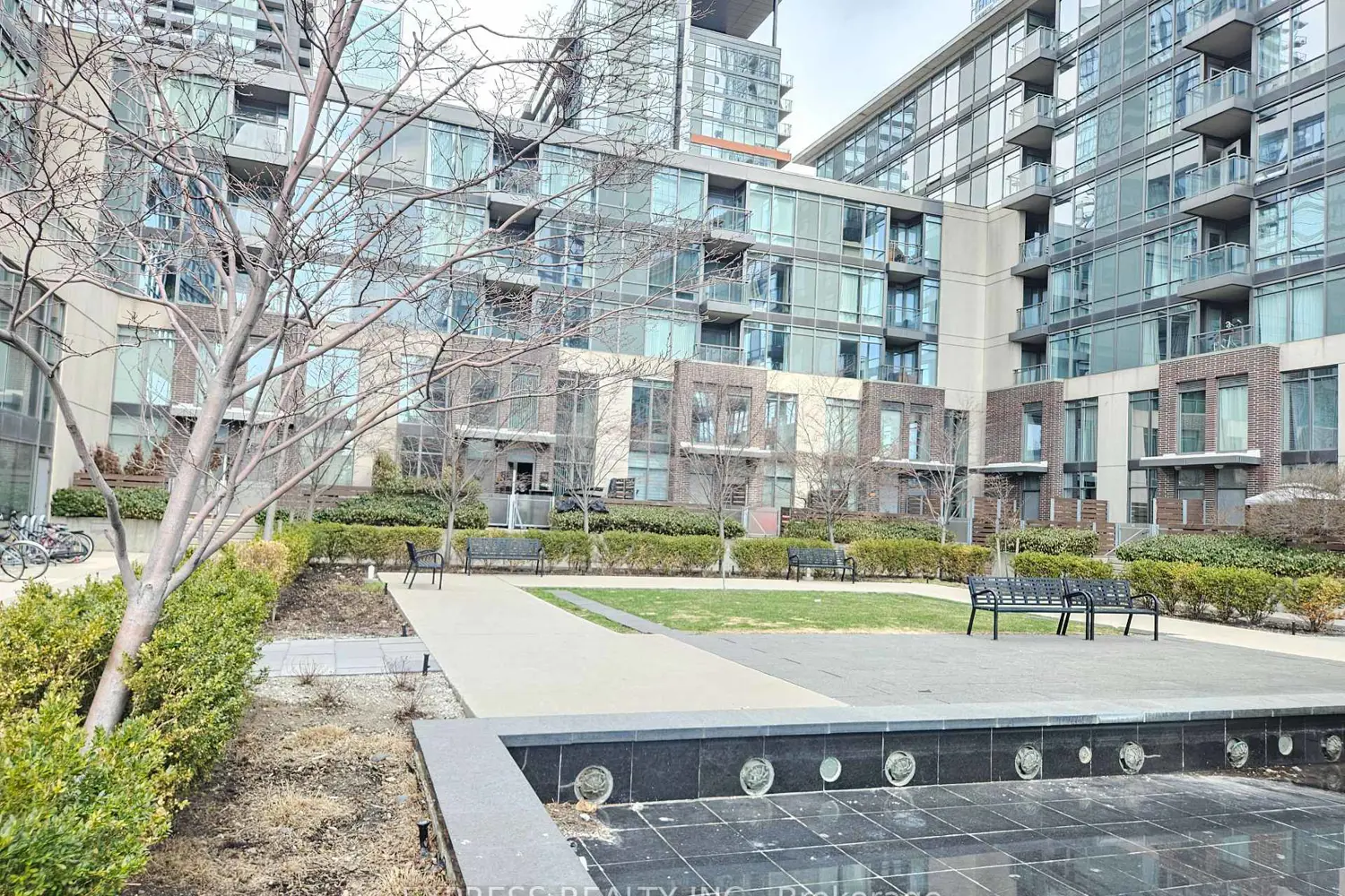 Additional image 3 of 15 Fort York Boulevard 705
