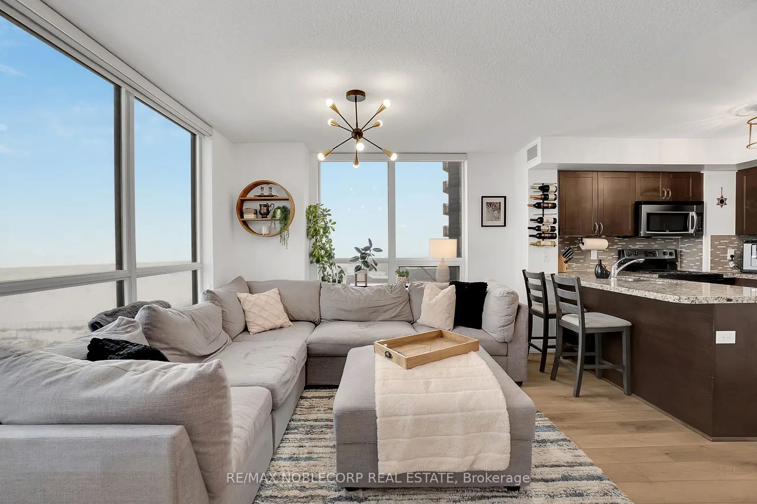 Additional image 10 of 1060 Sheppard Avenue 917