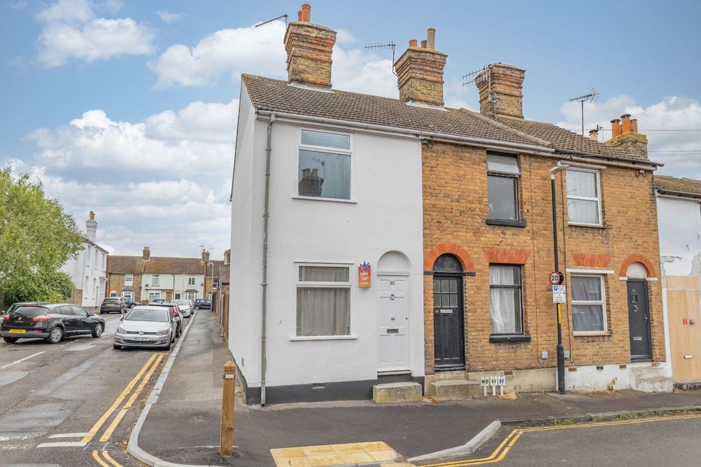 3 bed end terrace house for saleSt. Johns Road, Faversham, Kent ME13