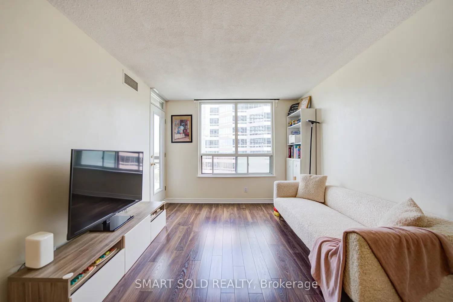 Additional image 3 of 18 Parkview Avenue 1512
