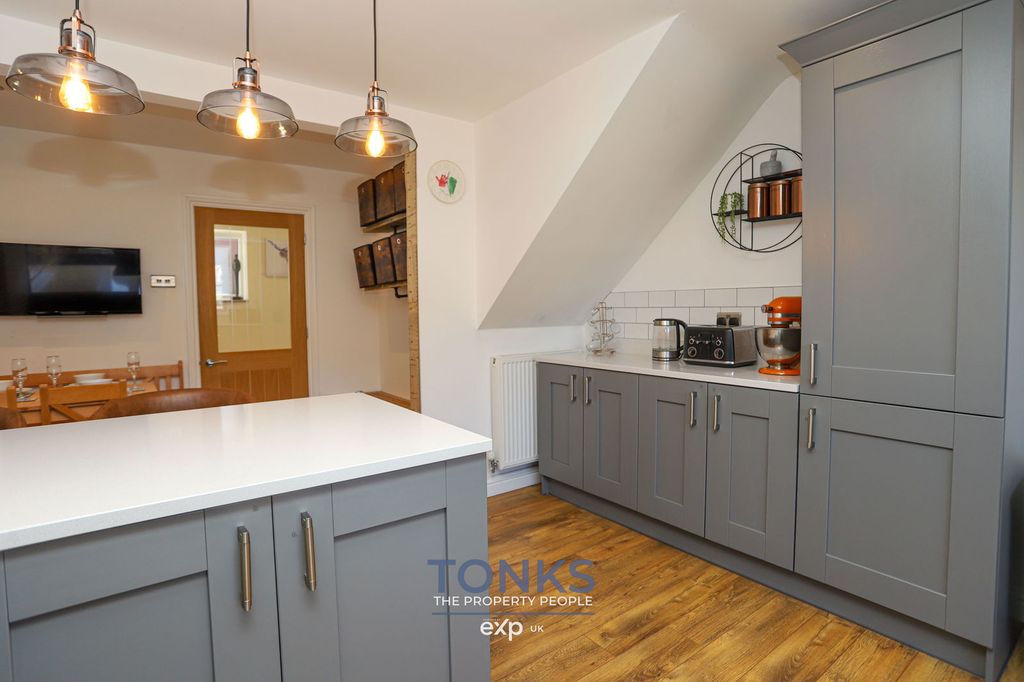 Additional image 5 of 4 bed detached house for saleHamilton Avenue, Halesowen B62