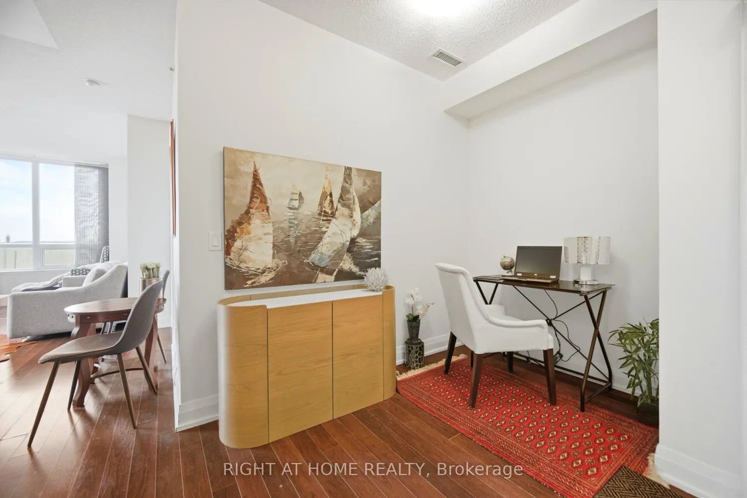 85 North Park Road 612 photo 5