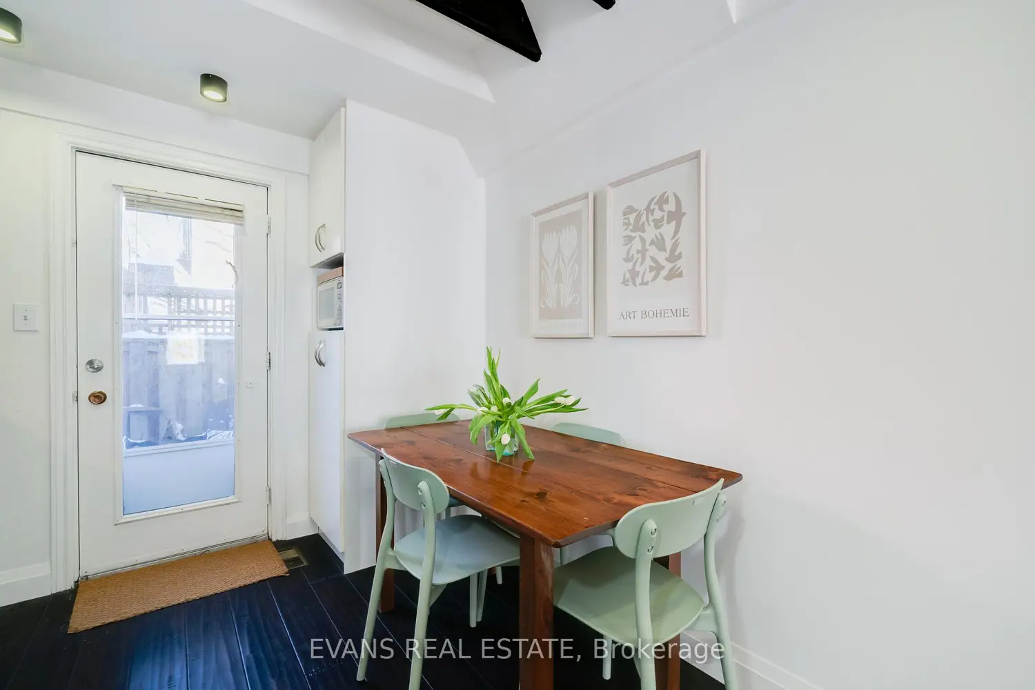 Additional image 5 of 448 Gerrard Street