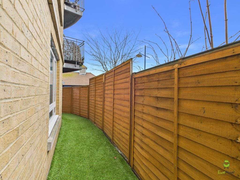 Additional image 9 of 2 bed flat for saleWharfside Close, Erith DA8