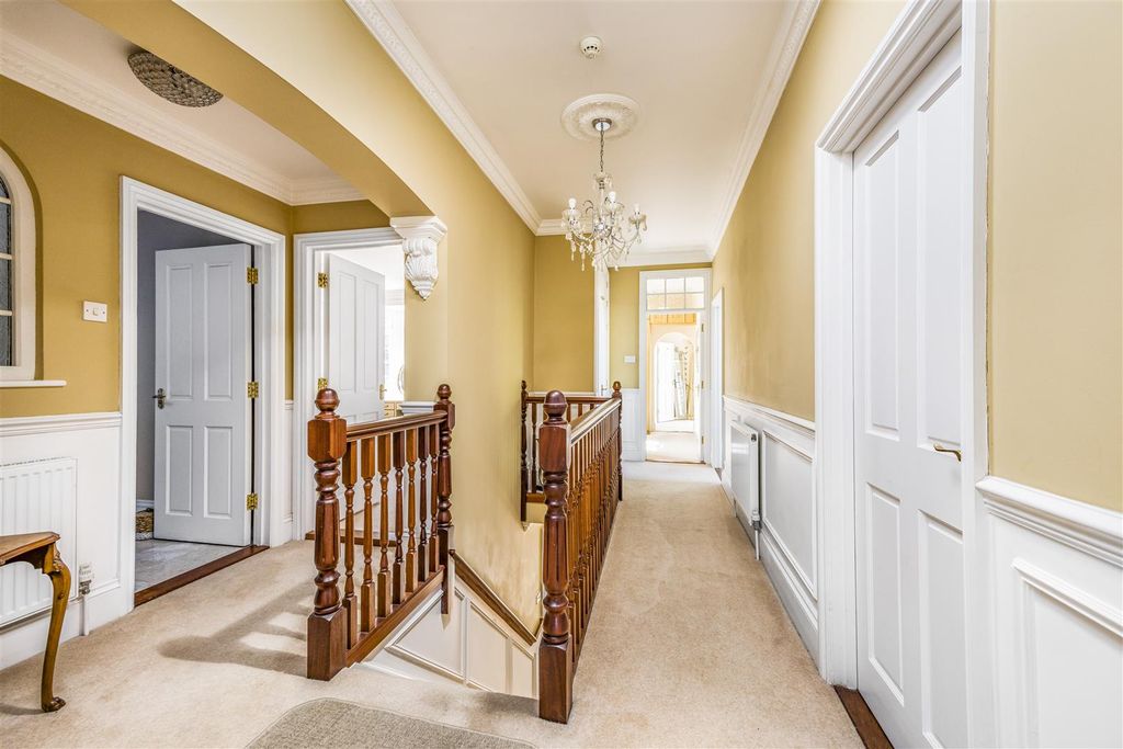 Additional image 24 of 5 bed property for saleCastle Street, Portchester PO16
