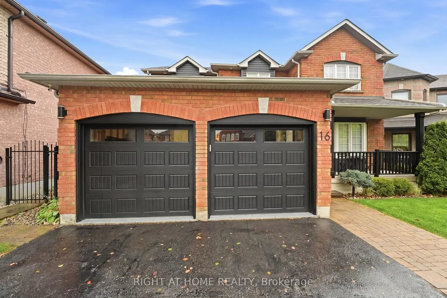 16 Mcneilage Court