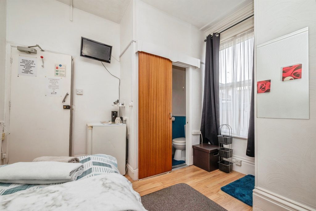 Additional image 21 of 10 bed terraced house for saleVictoria Road, Great Yarmouth NR30