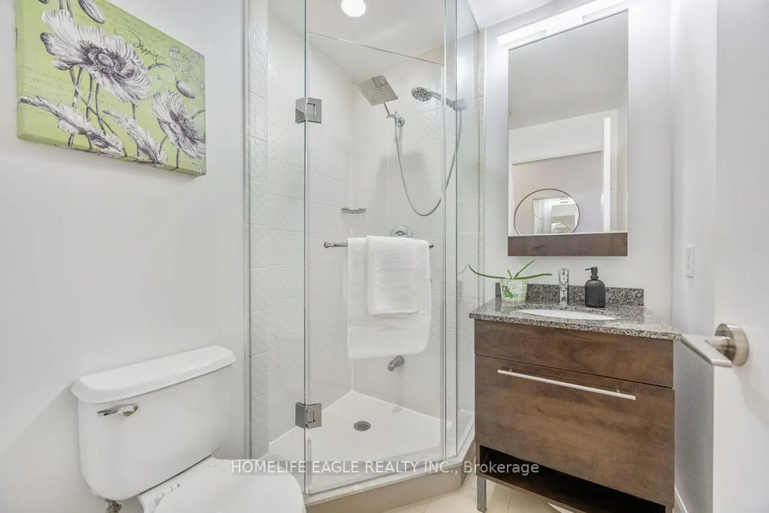 Additional image 14 of 500 Sherbourne Street 606
