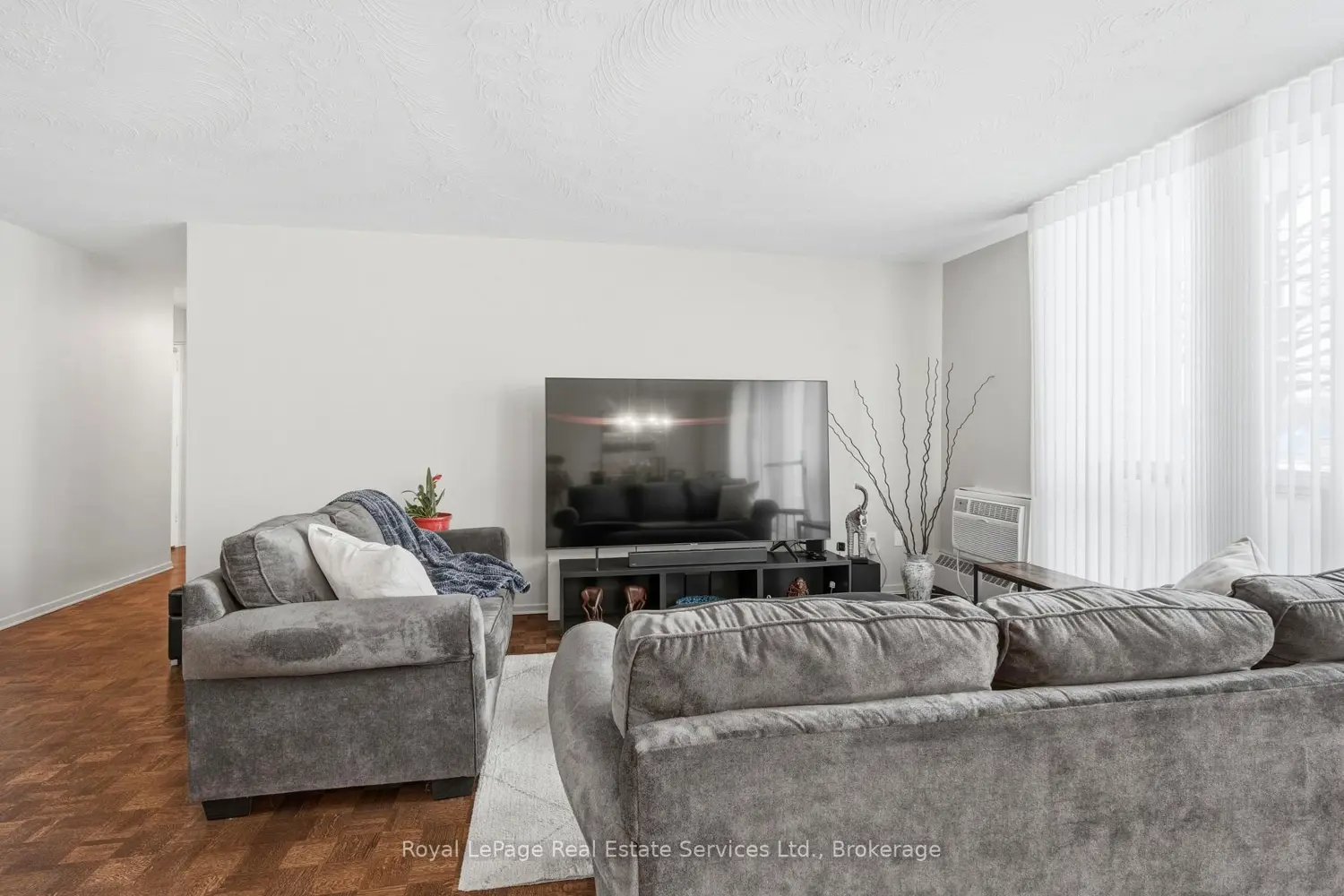 15 Towering Heights Boulevard 102 photo 4