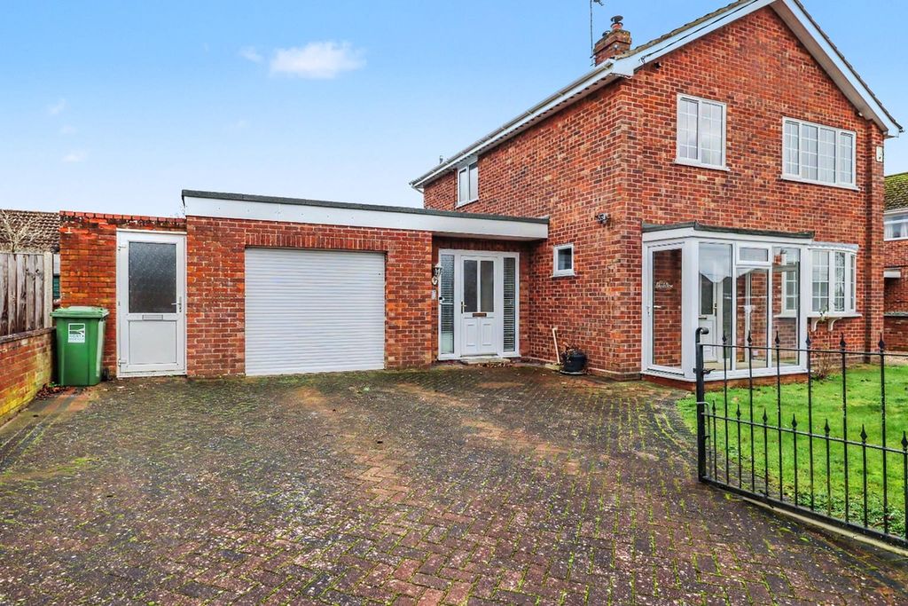 3 bed detached house for saleHeath Lane, Fakenham, Norfolk NR21