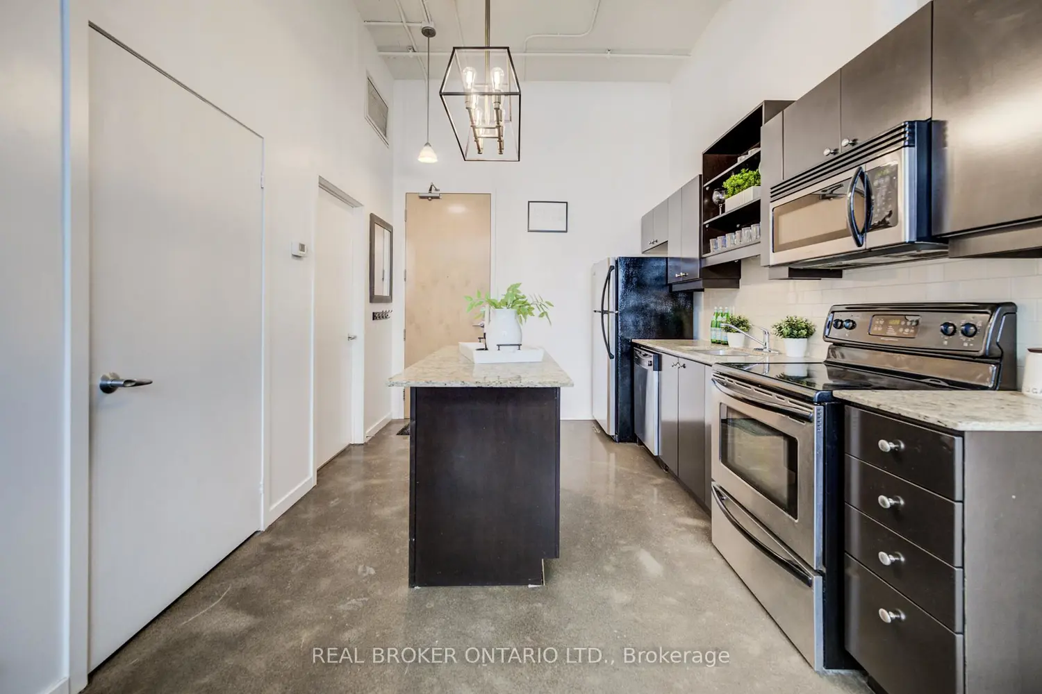 410 King Street 126 photo 5