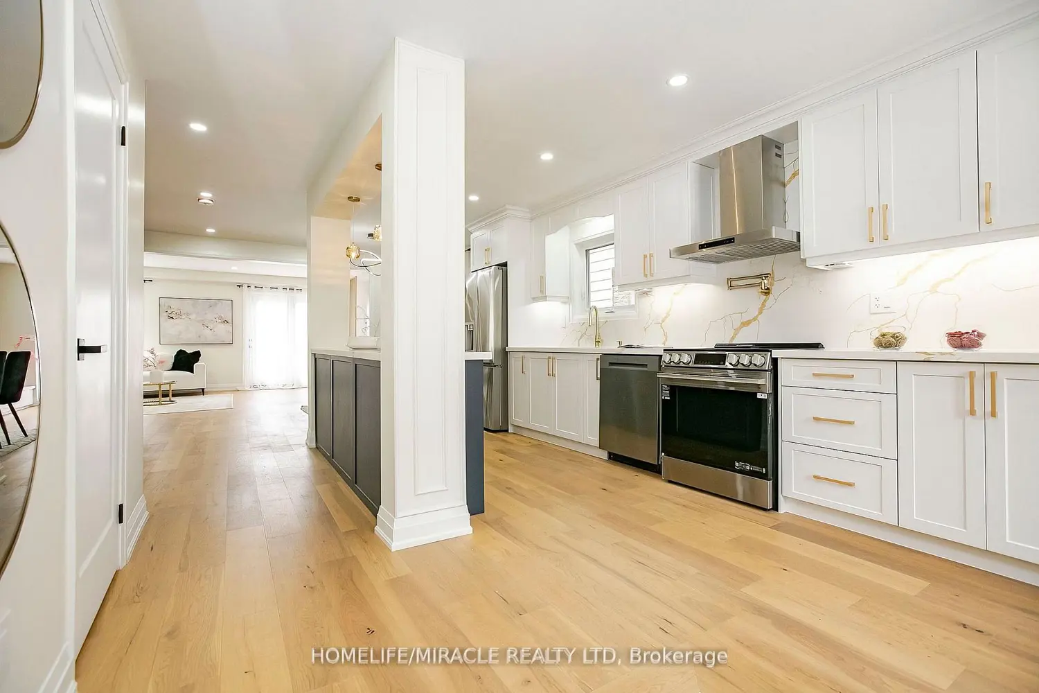 52 Foxacre Row photo 3