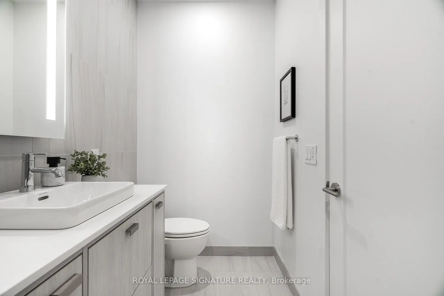 Additional image 12 of 115 Denison Avenue 501
