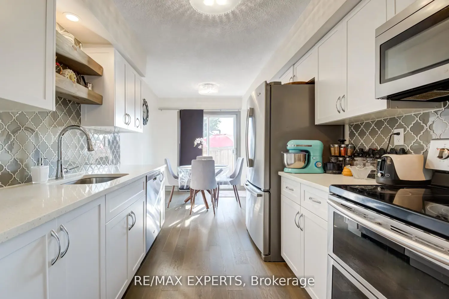 766 Walter Street J photo 3