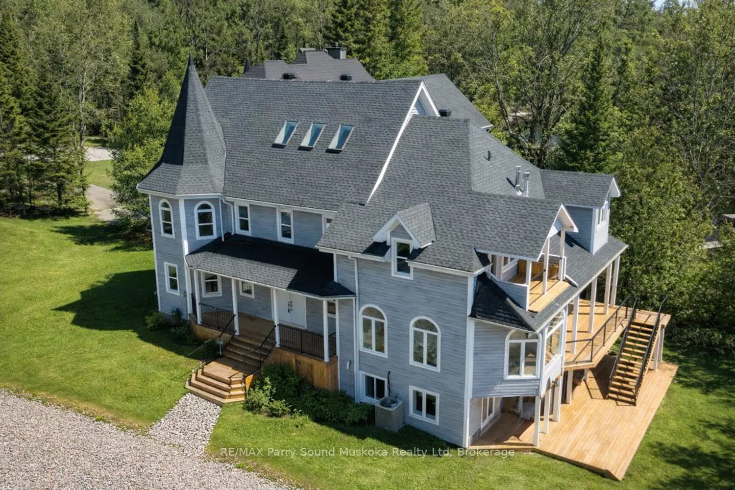 14-16 Knowles Crescent