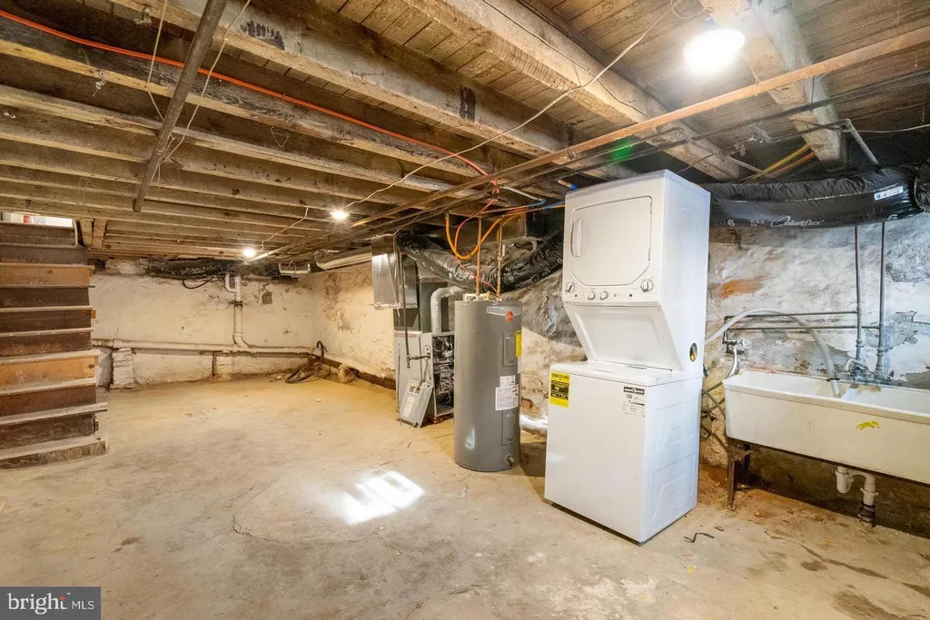 438 Dudley Street, Philadelphia, PA 19148