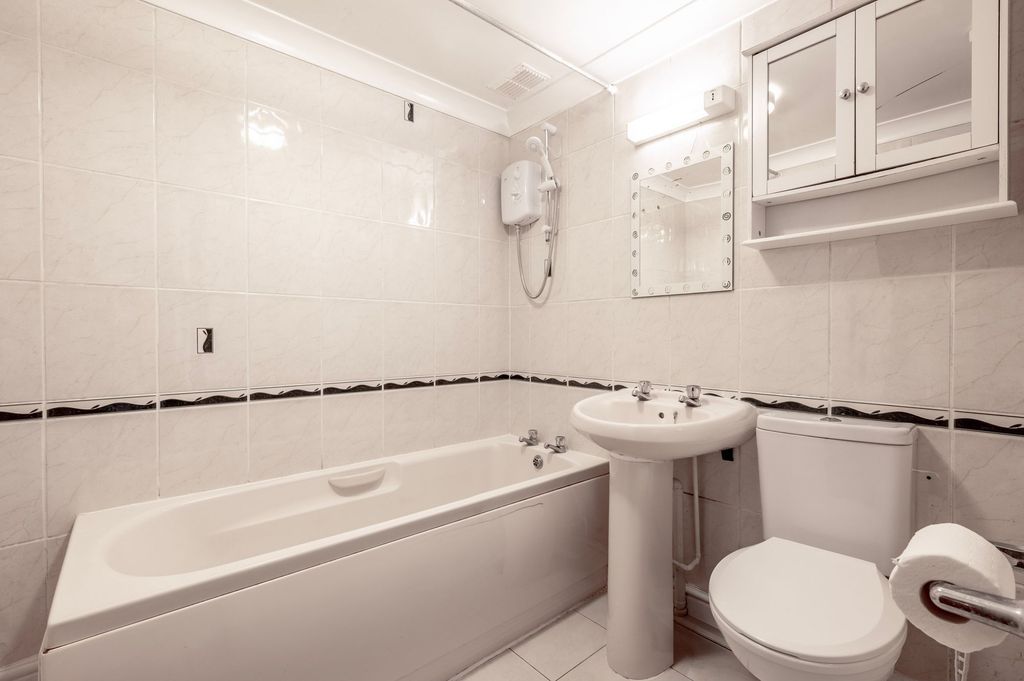 Additional image 21 of 24 bed terraced house for saleWellesley Road, Great Yarmouth NR30