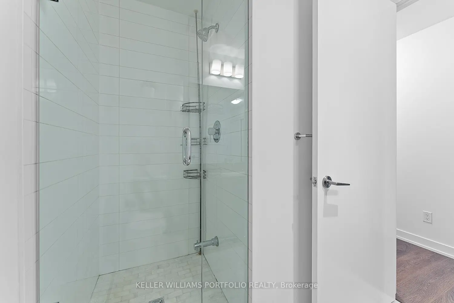 Additional image 19 of 50 Bruyeres Mews 1009