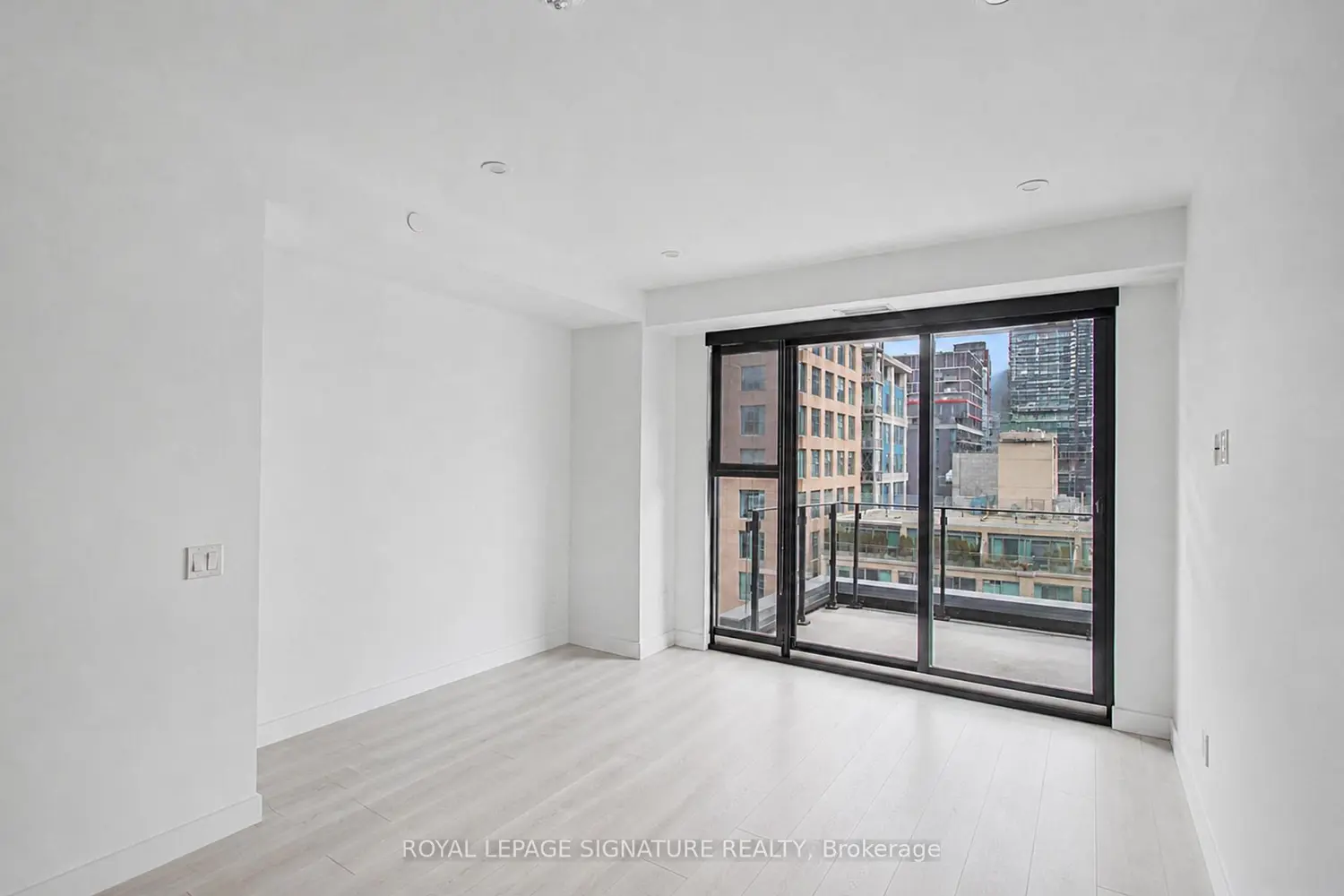 Additional image 9 of 505 Richmond Street 725