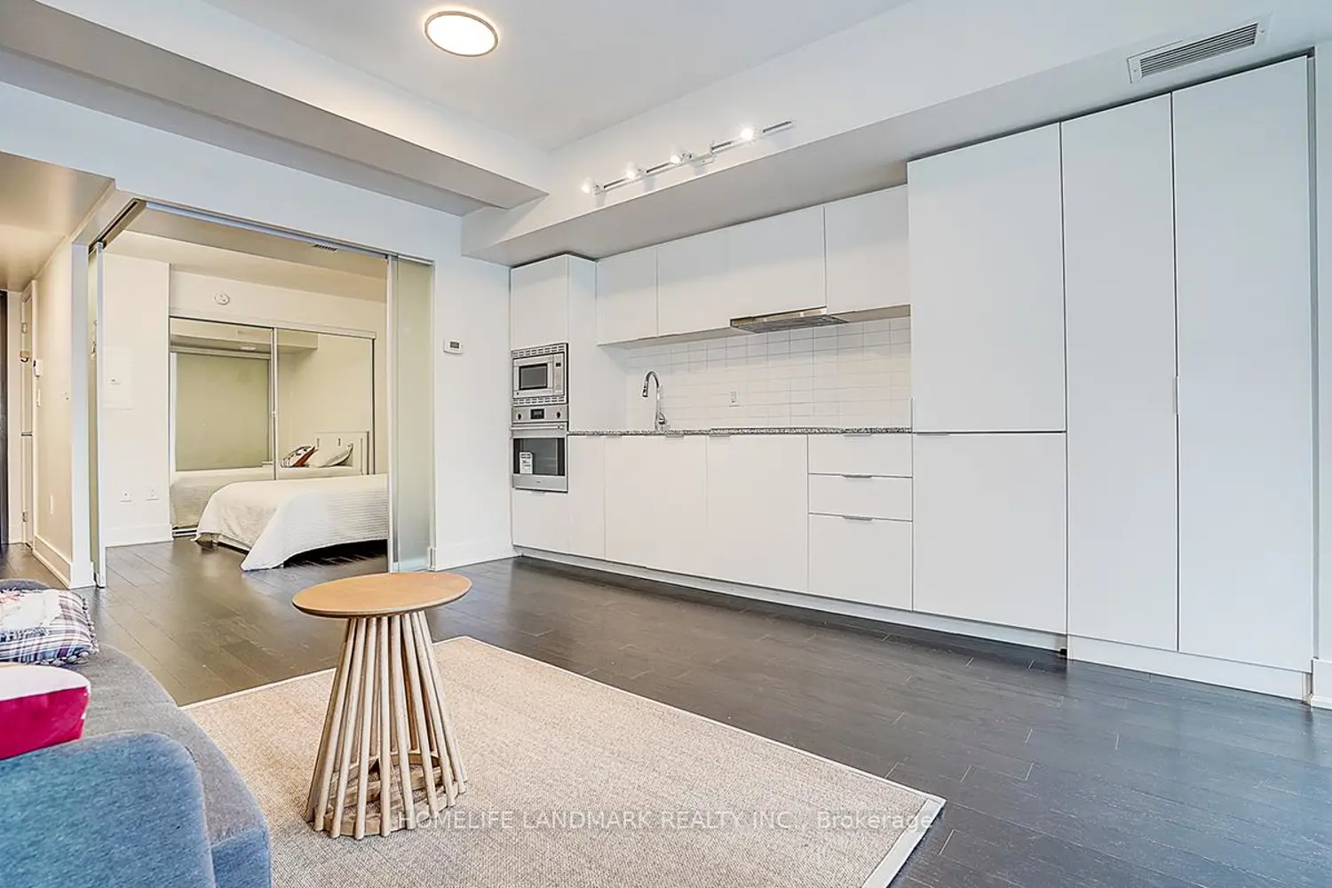 Additional image 3 of 955 Bay Street 1116
