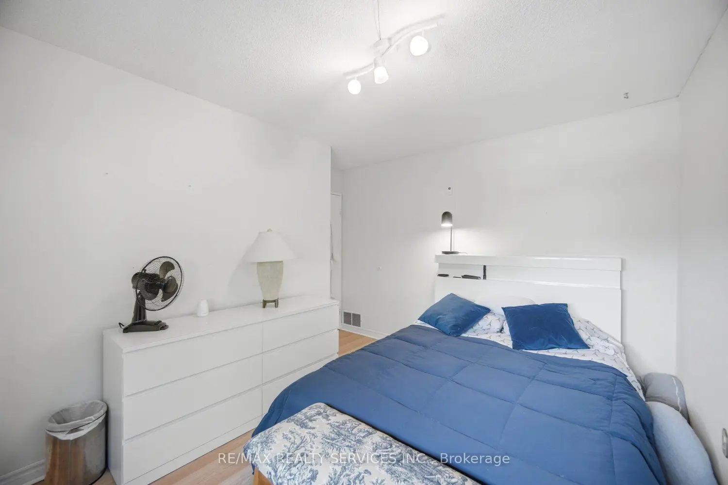 Additional image 11 of 14 Tara Park Crescent
