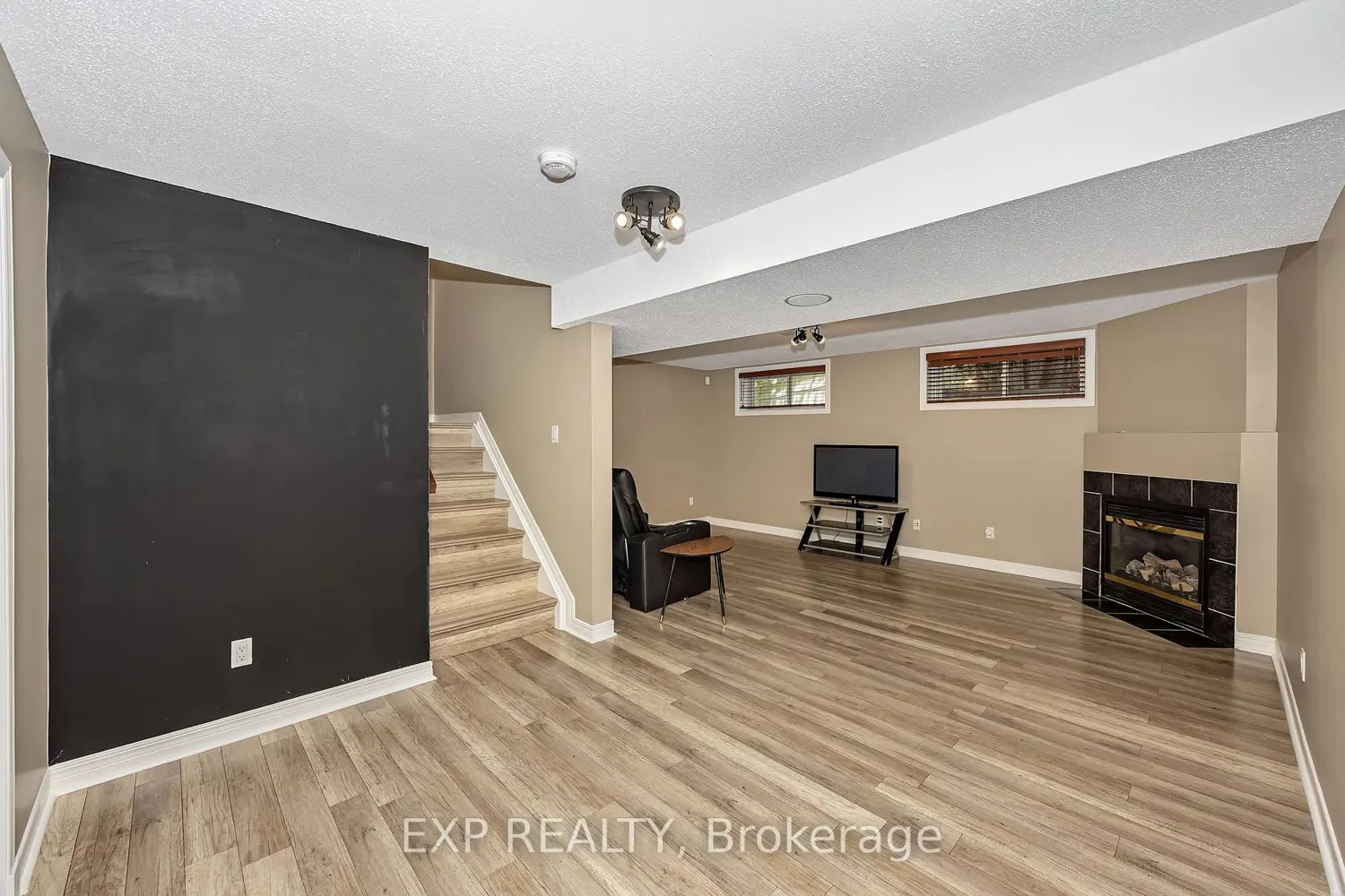 Additional image 8 of 28 Sachs Forest Place