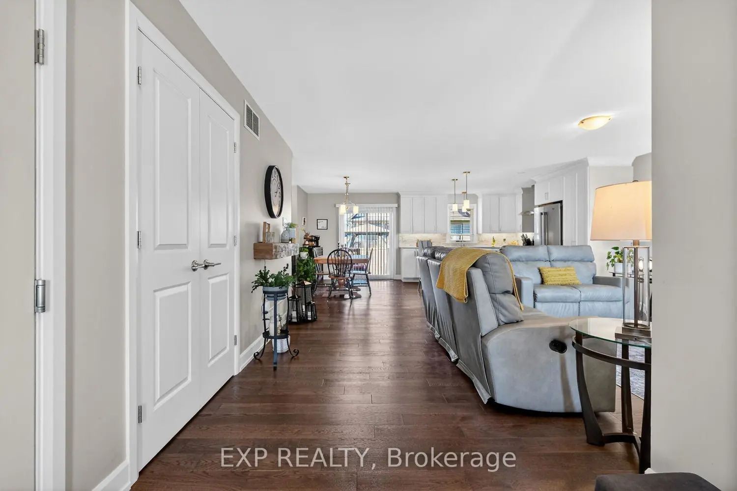 450 Central Park Boulevard photo 4