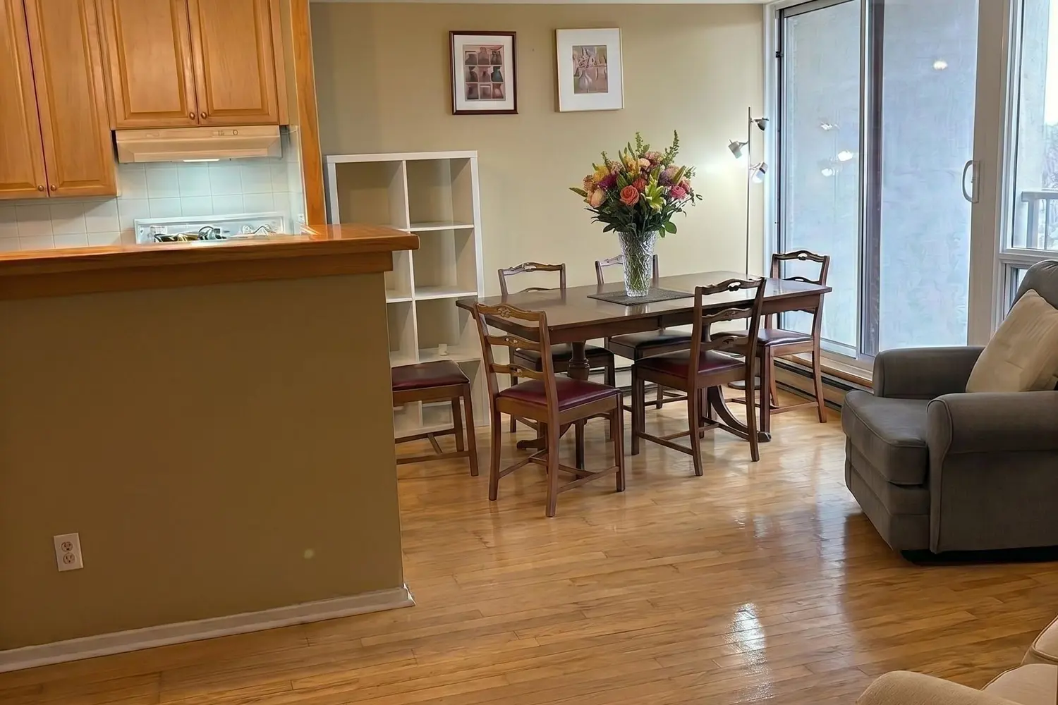 900 Dynes Road 1708 photo 3