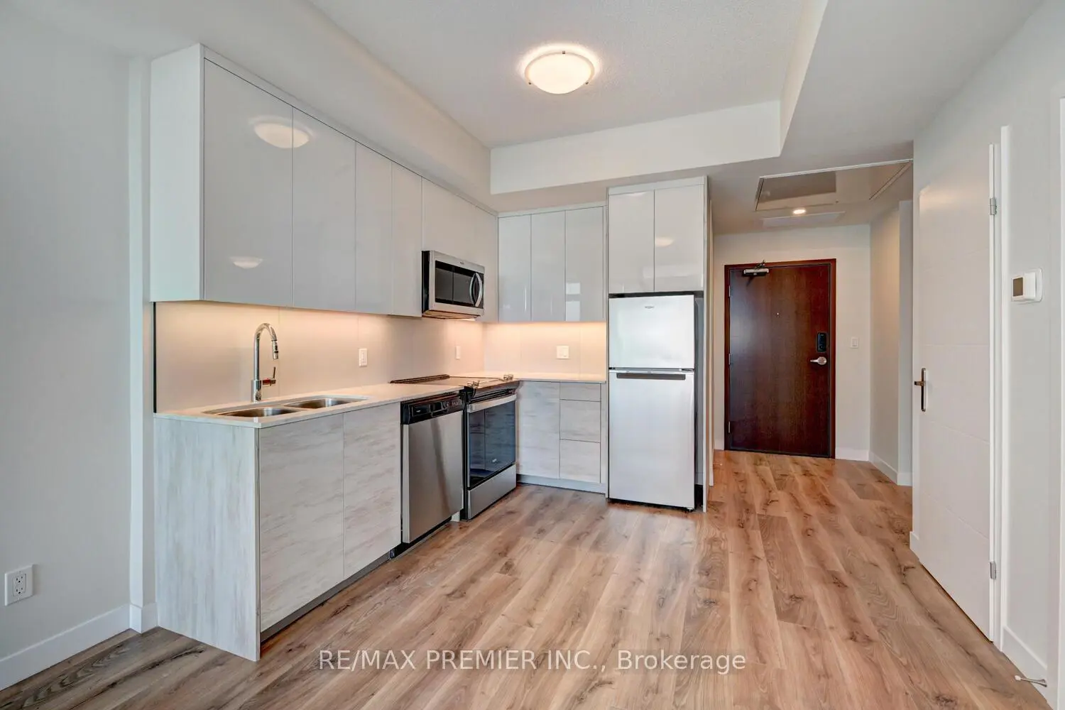 60 Frederick Street 813 photo 4