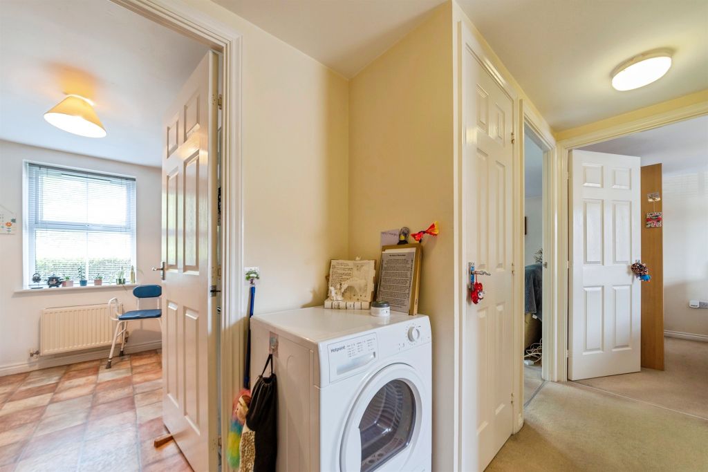 Additional image 5 of 2 bed flat for saleElvaston Court, Grantham NG31