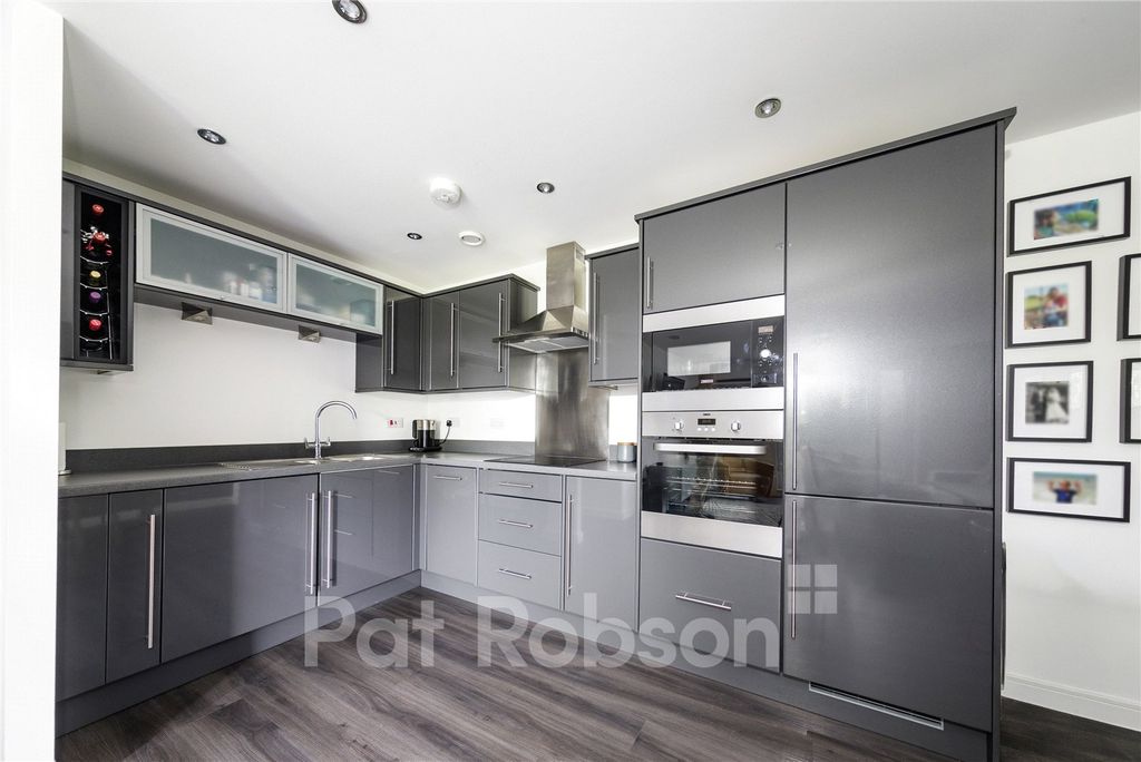 Additional image 6 of 2 bed flat for saleMidlothian Court, Ochre Yards, Gateshead NE8