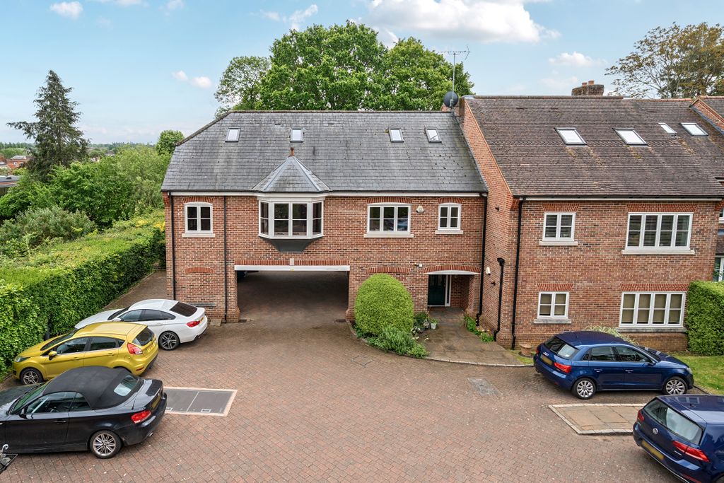 Additional image 8 of 4 bed maisonette for saleCrownwood Gate, Farnham GU9
