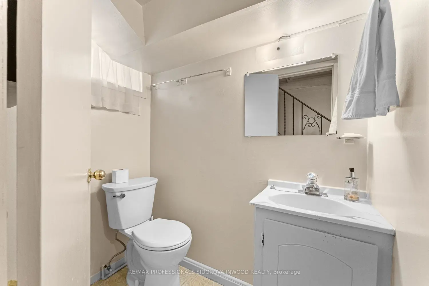 Additional image 12 of 469 Beresford Avenue