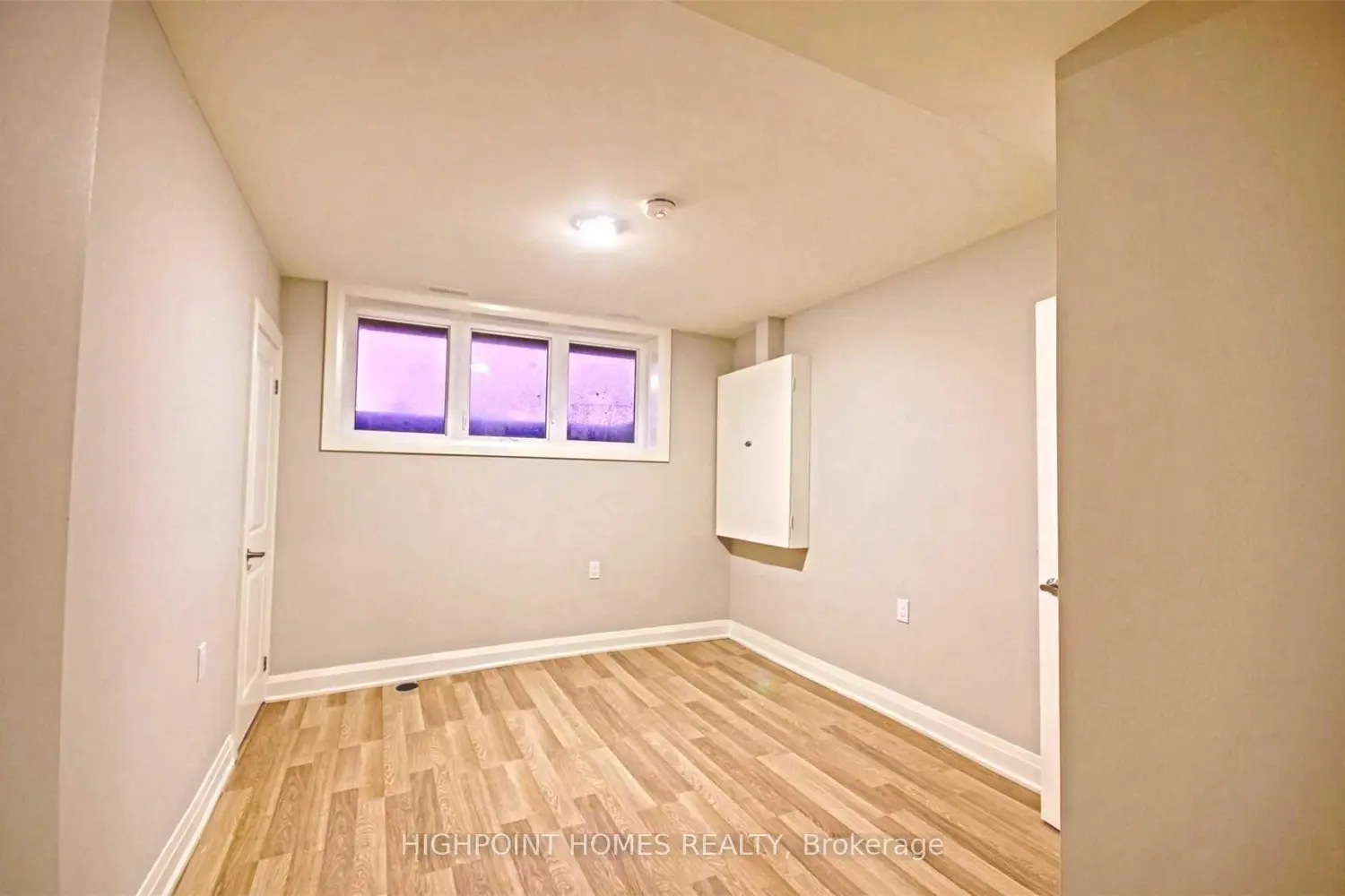 Additional image 20 of 452 Midland Avenue