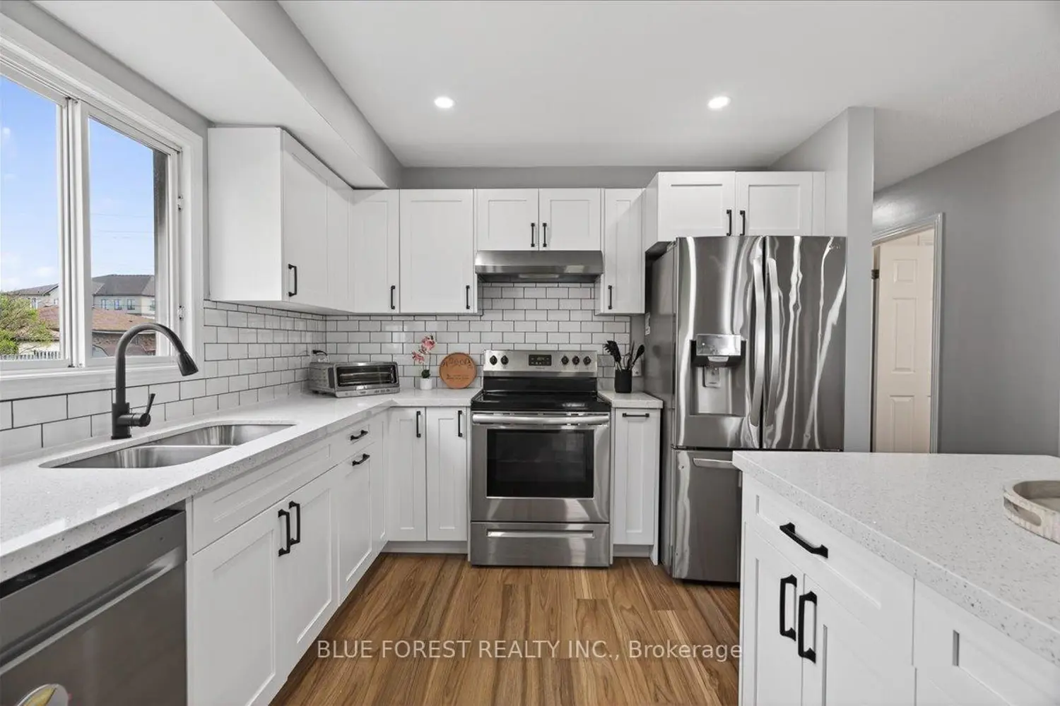 54 Stokes Road photo 2