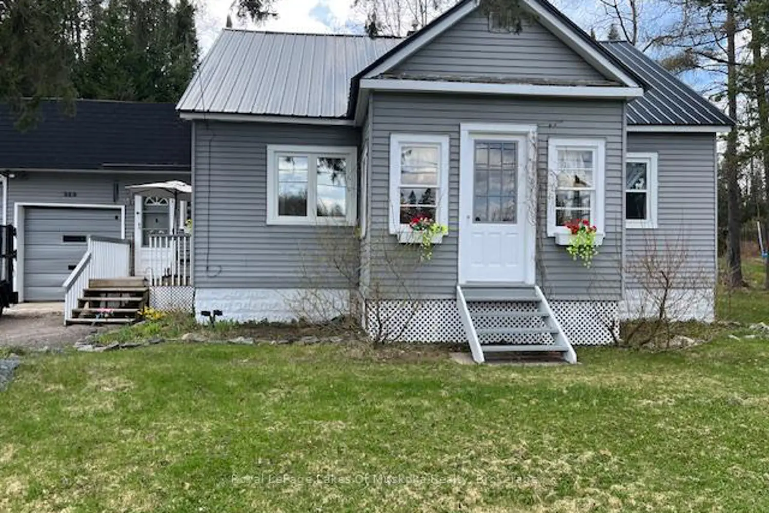 319 Ontario Street