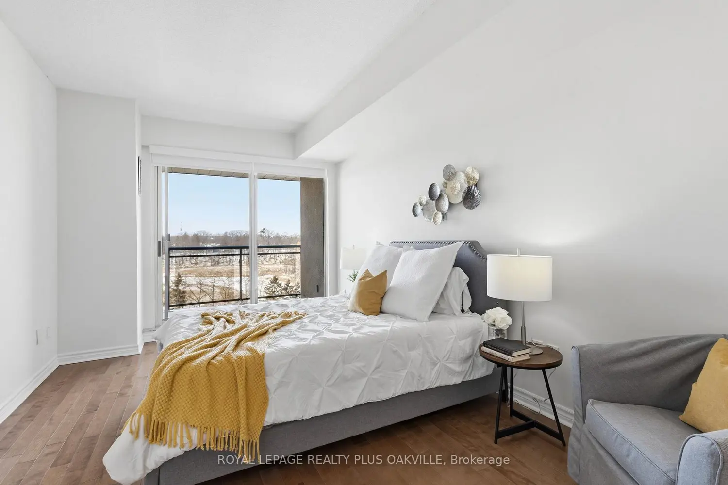 Additional image 11 of 2511 Lakeshore Road 718