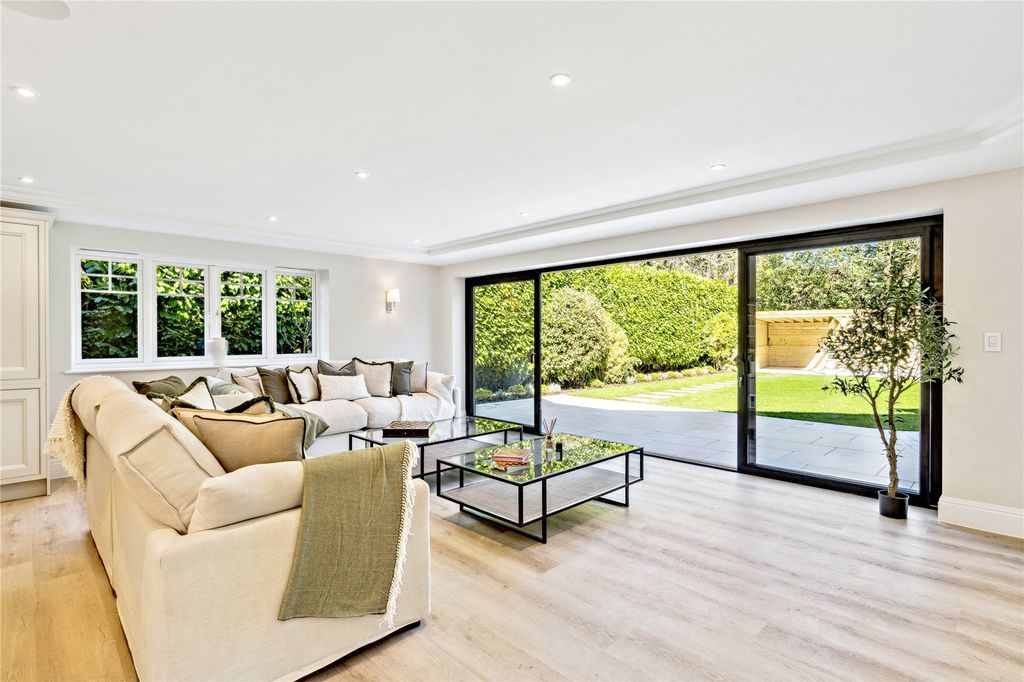Additional image 5 of 6 bed detached house for saleHedgerley Lane, Gerrards Cross, Buckinghamshire SL9