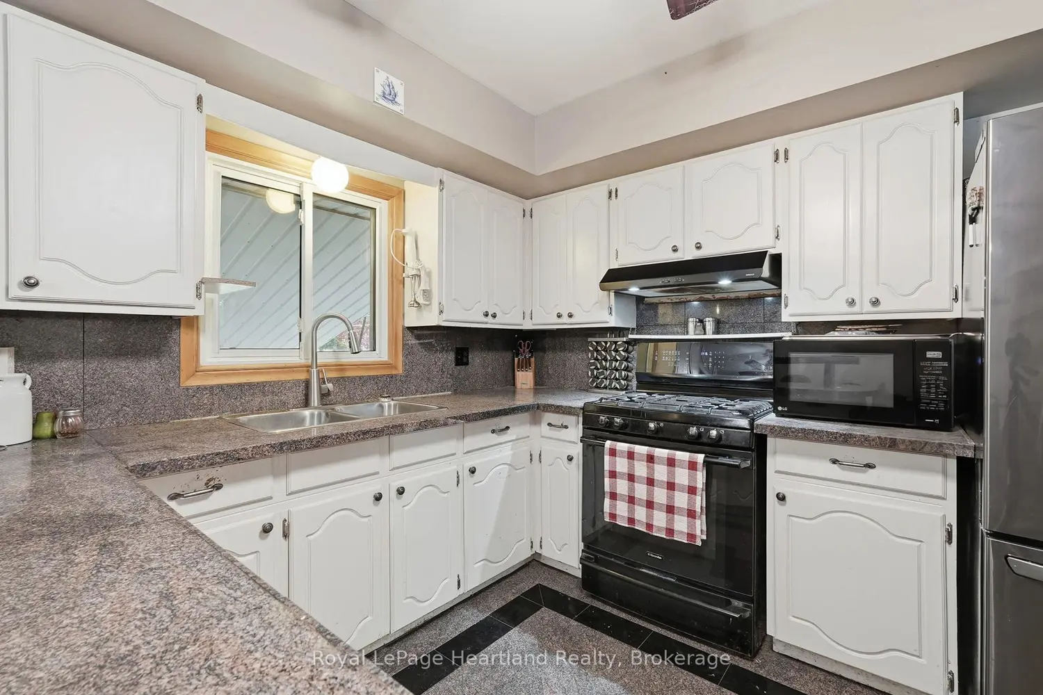 Additional image 8 of 292 Wellington Street