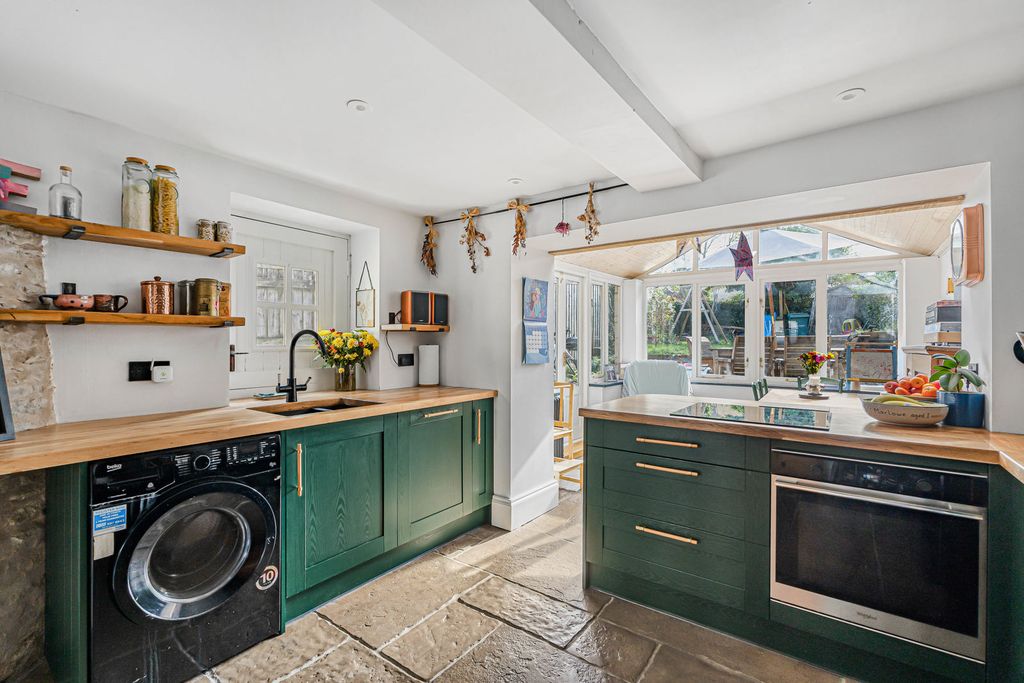 Additional image 6 of 3 bed terraced house for saleCoronation Street, Fairford, Gloucestershire GL7